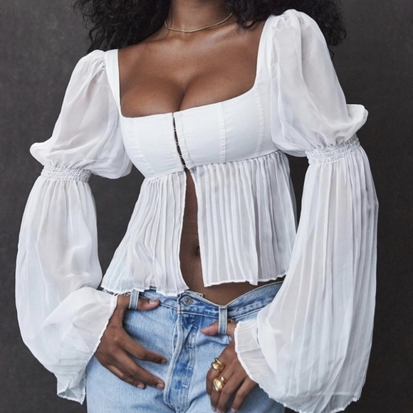 House of CB-Elegant White Puff Sleeve Top - Picture 1 of 2
